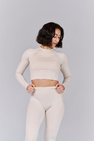 Limitless Seamless Long Sleeve Crop Top - Cream