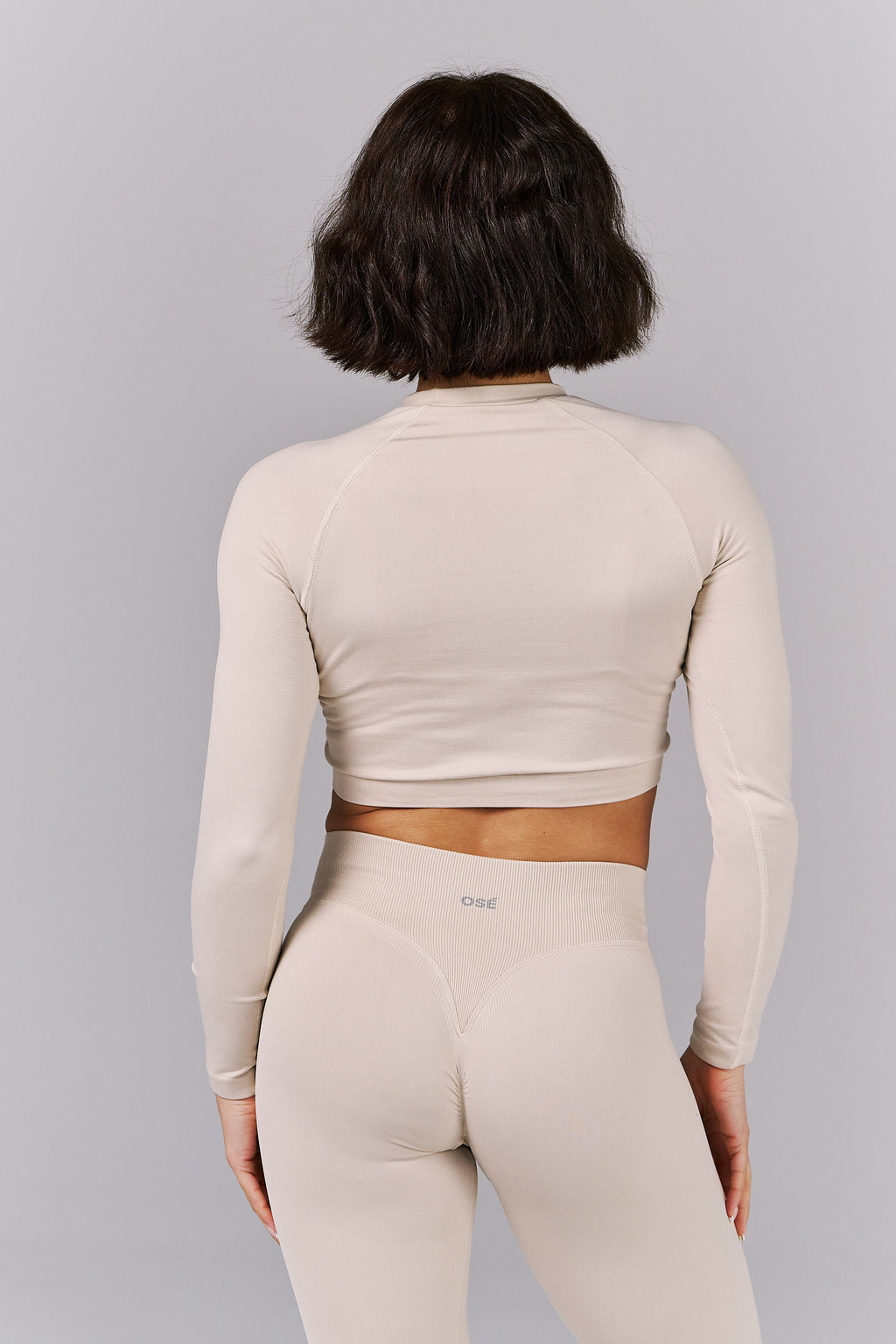 Limitless Seamless Long Sleeve Crop Top - Cream