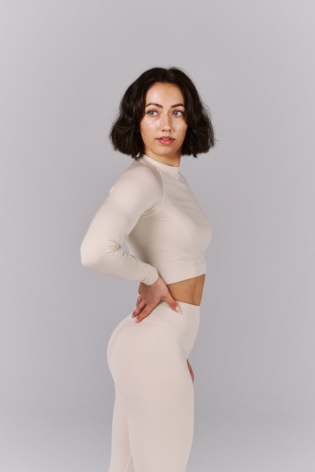Limitless Seamless Long Sleeve Crop Top - Cream