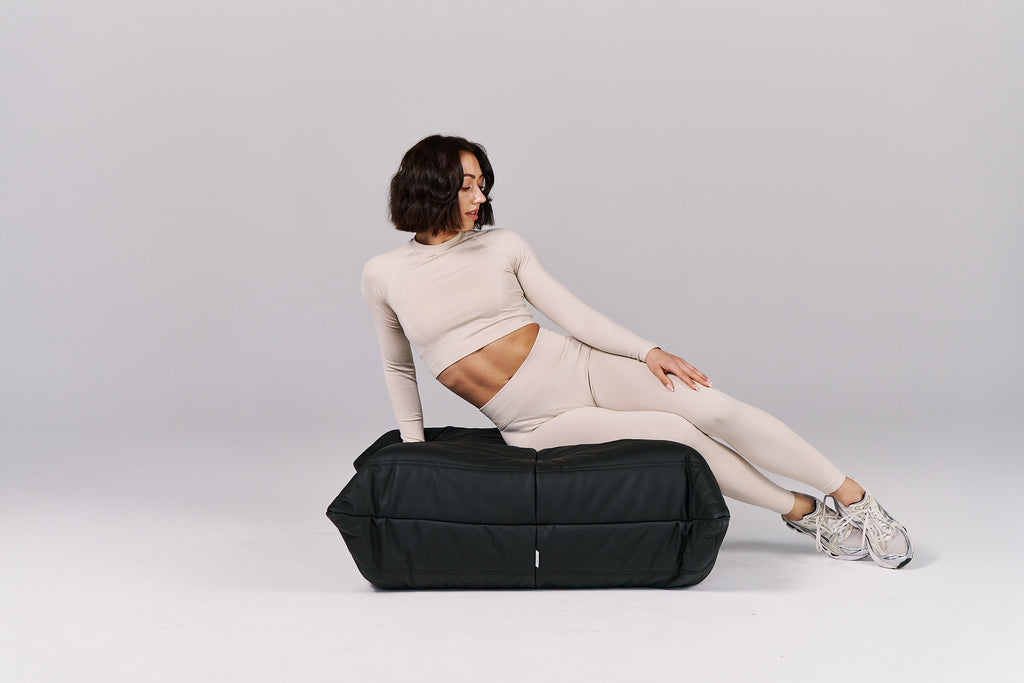 Limitless Seamless Long Sleeve Crop Top - Cream